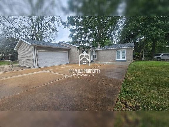 2nd image of 2625 Dresden Dr