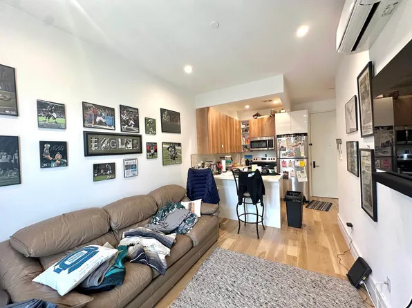 737 Fenimore St #2A, Brooklyn, NY 11203