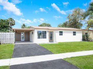 9241 Bloomfield Dr, Palm Beach Gardens, FL 33410