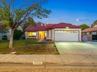 44234 Fenner Ave, Lancaster, CA 93536