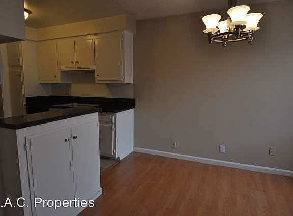 4th image of 5036 Coldwater Canyon Ave APT 305