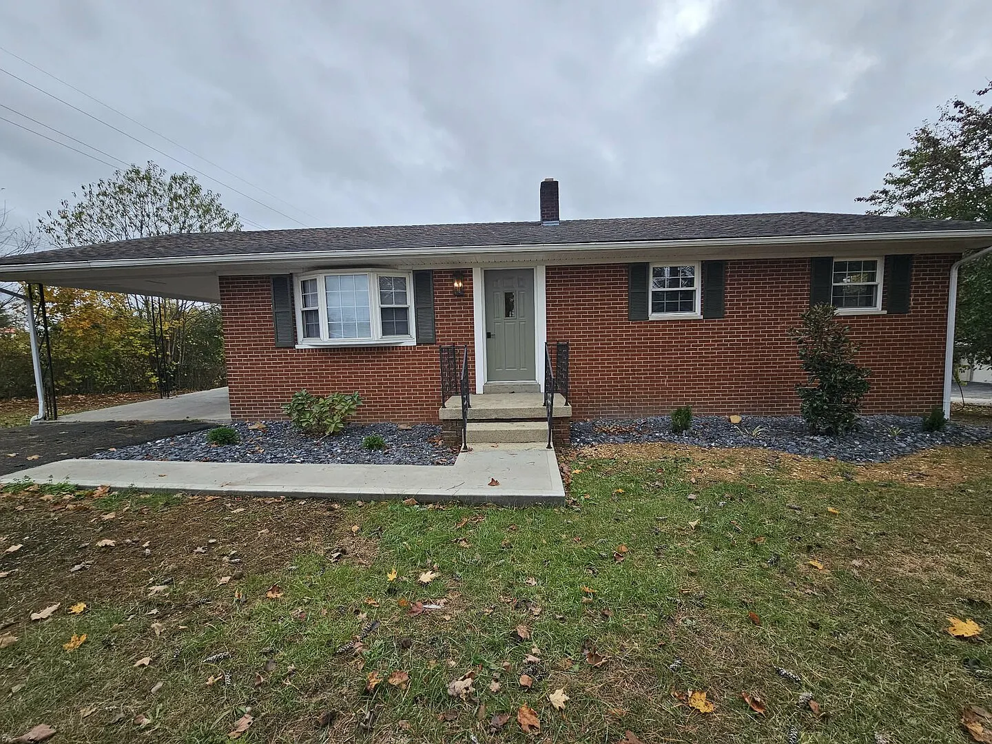 Maple Grove — Photo 3