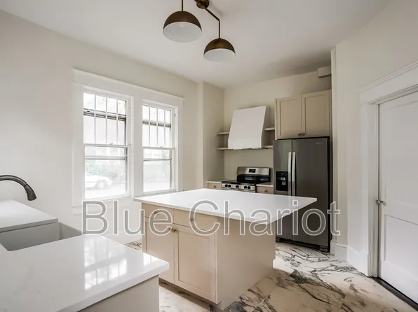 2607 Chapel Hill Rd, Durham, NC 27707