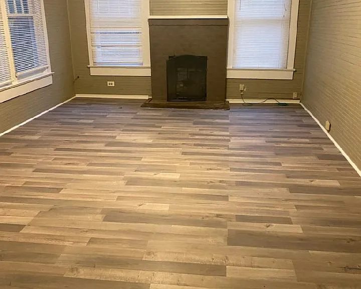 1313 Main St — Photo 2