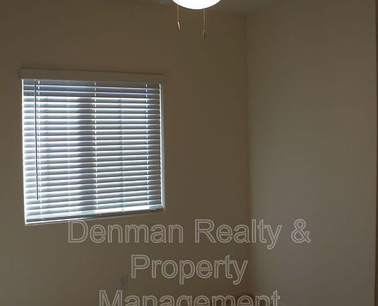 4th image of 288 W Tropical Dr
