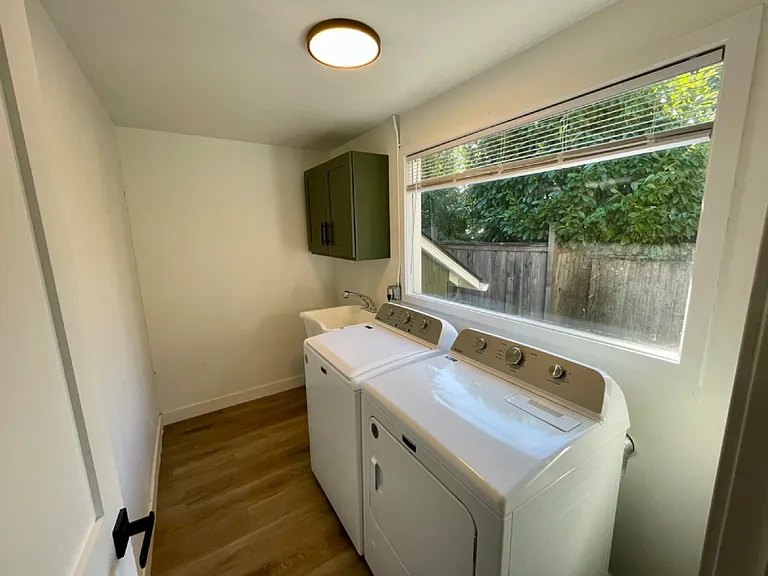 458 W 13th Ave #B — Photo 15