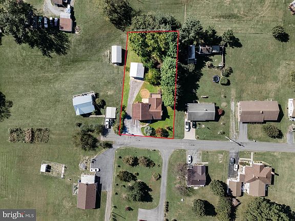 4th image of 245 Hopewell Ave