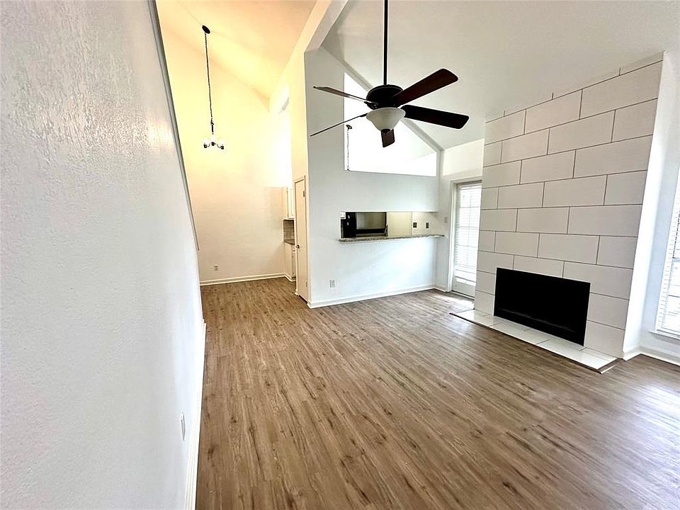 1st image of 5981 Arapaho Rd APT 1002