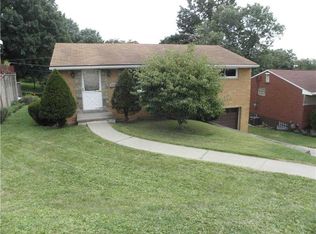 123 Skyport Rd, West Mifflin, PA 15122