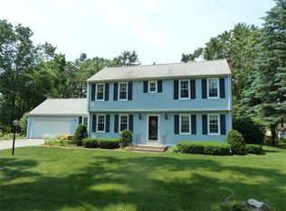 13 Longfellow Rd, Wilbraham, MA 01095