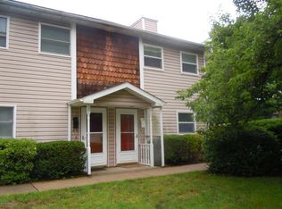 43 Borough St APT F, East Stroudsburg, PA 18301