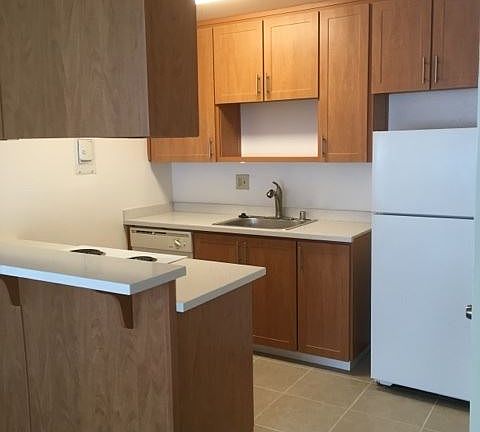 4th image of 1627 H St APT 14