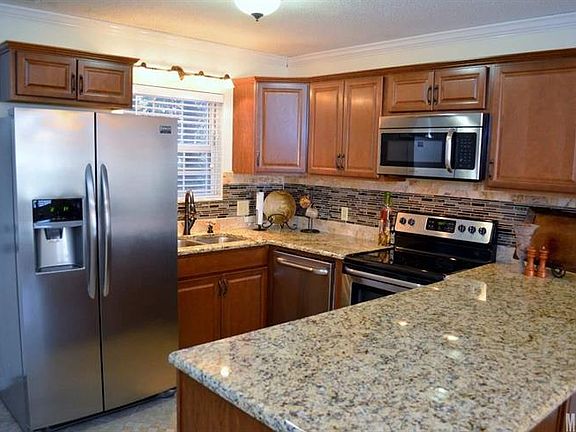 2nd image of 102 Brandywine Dr NE APT Q5