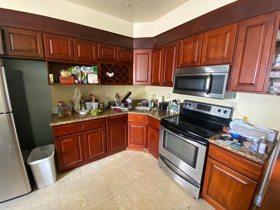 1st image of 531 Washington Ave #2