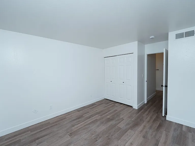 2763 Larkspur Ln — Photo 34