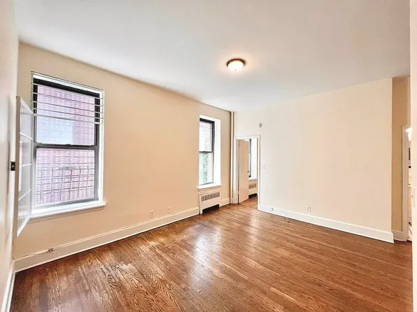 101 W 68th St APT 3C, New York, NY 10023