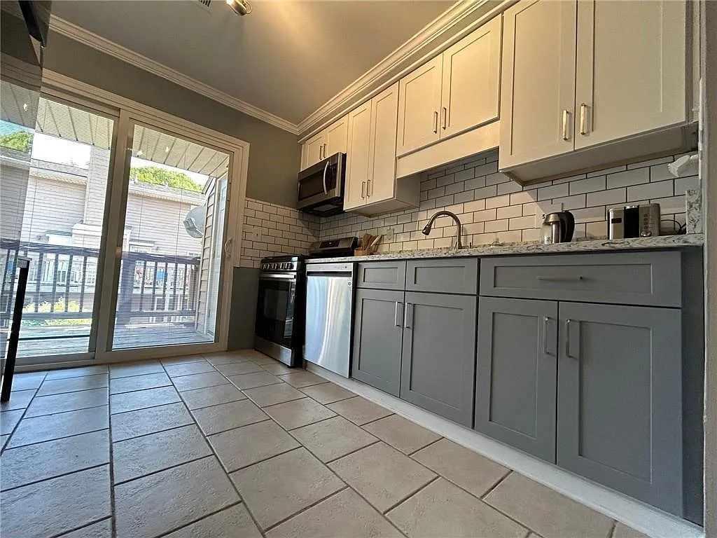 1 bed, 1.0 bath, 672 sqft, $1,475 — Photo 3