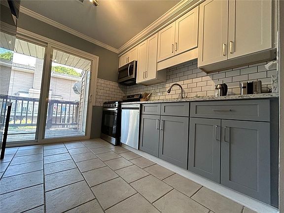 3rd image of 336 Quail Run