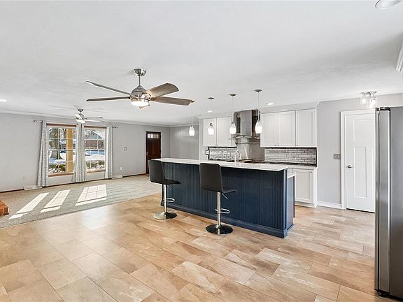 3rd image of 2326 Briarcliff Dr