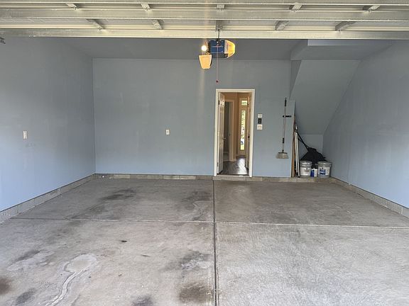 4th image of 3604 Hickory Neck Blvd