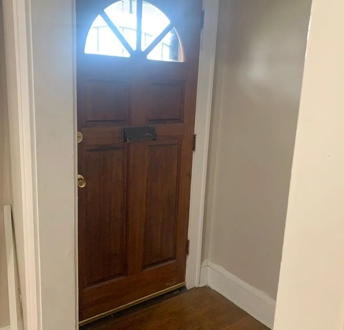 167 Russ St — Photo 3