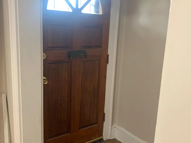 167 Russ St #1 — Photo 3