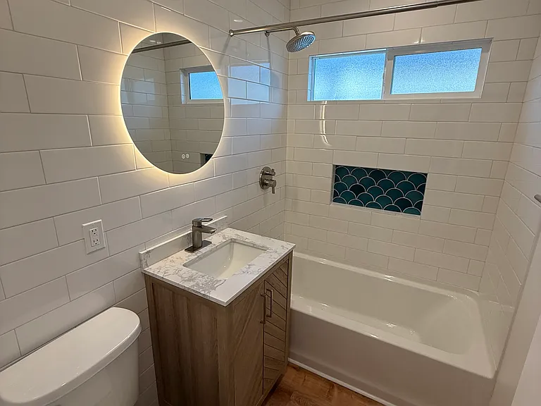 1509 N Hollywood Way #B — Photo 10