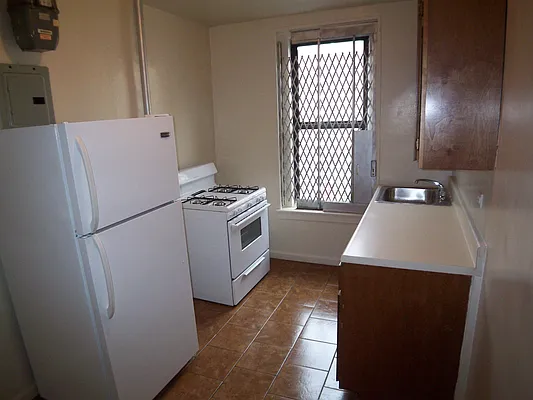 Rented by Tryax Realty Management | media 5