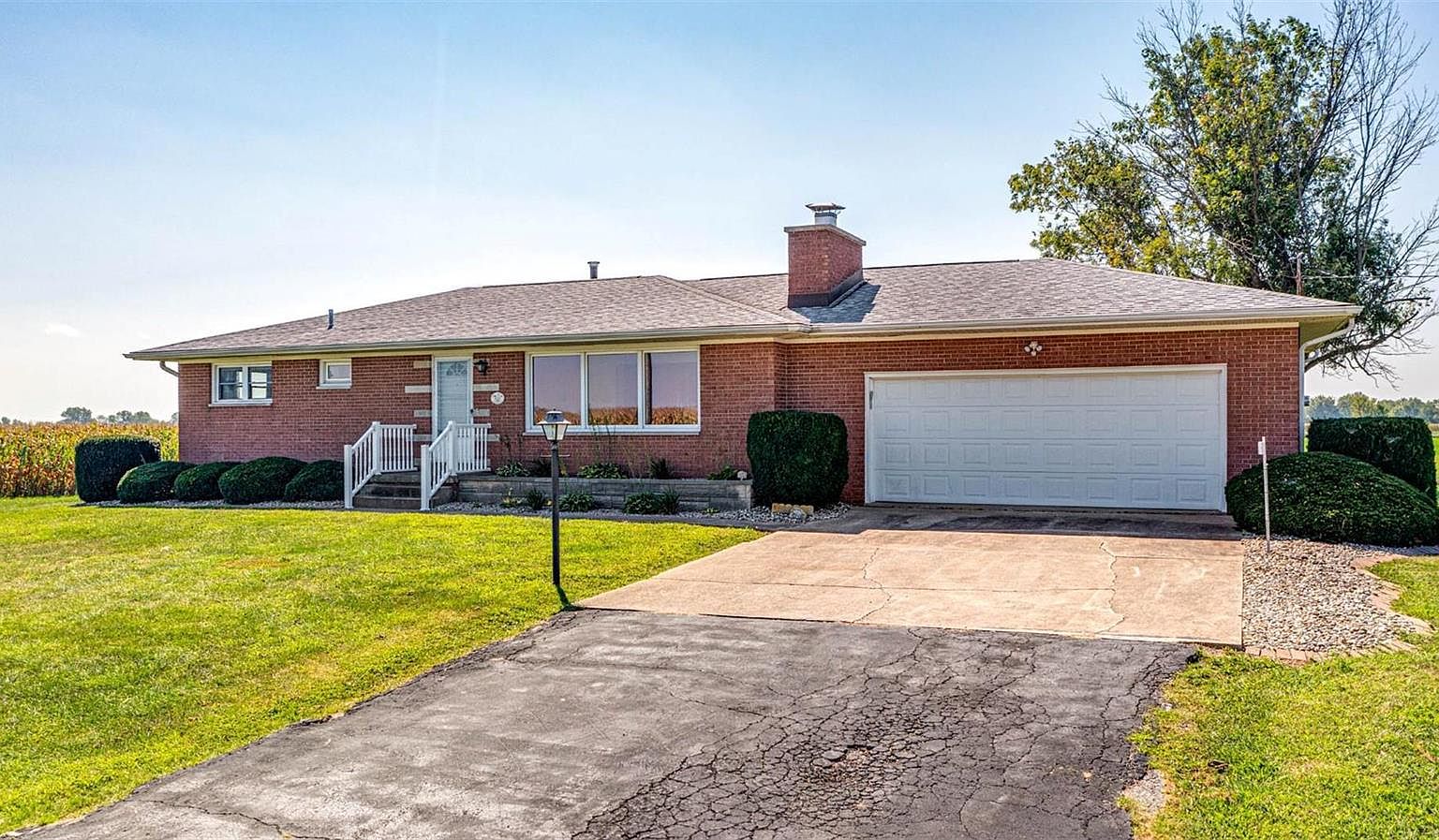 972 Main St, Mount Olive, IL 62069 Zillow