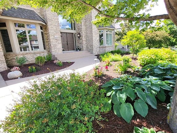 3rd image of 6102 Creek Ridge Ct