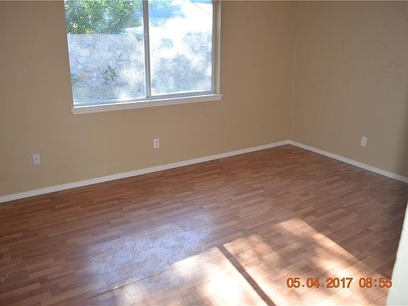 4th image of 3224 Beachcomber Dr
