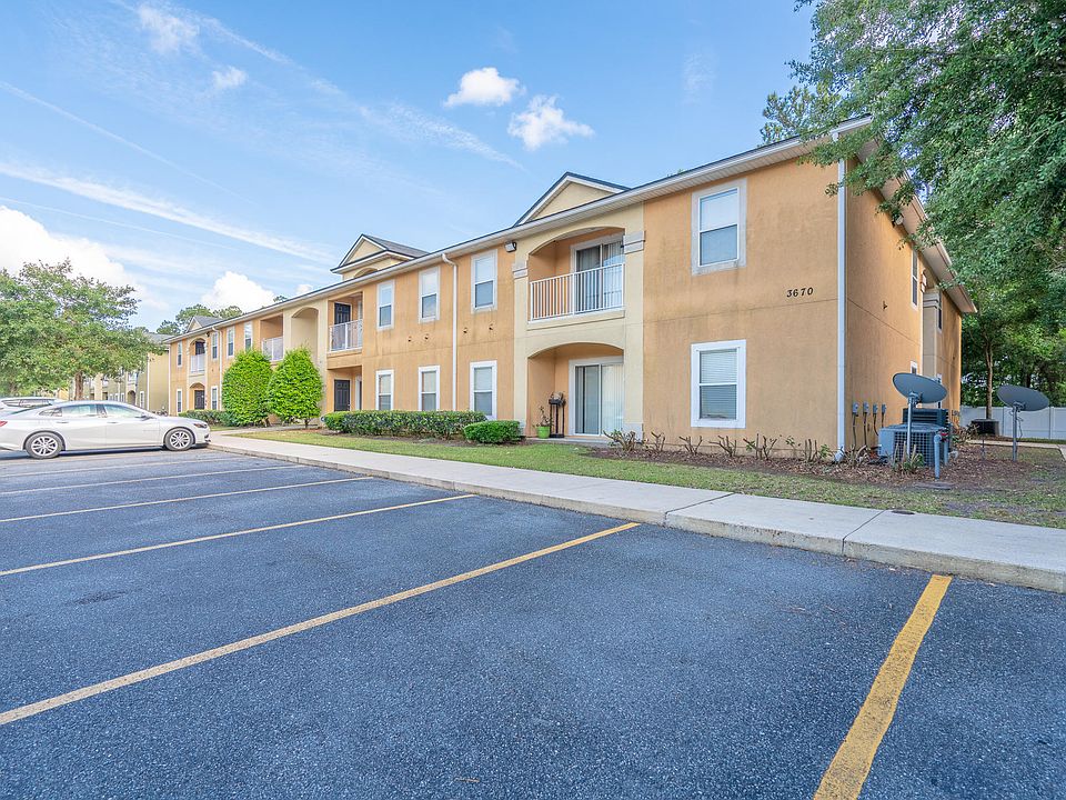 1st image of 3670 Kirkpatrick Cir Unit 8