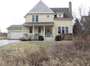 1153 Hedgerow Dr, Grayslake, IL 60030