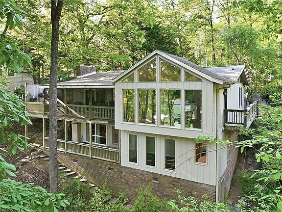 2nd image of 7835 Chinquapin Ln