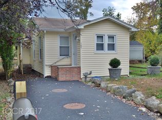 105 Lakeview Ter, Oakland, NJ 07436