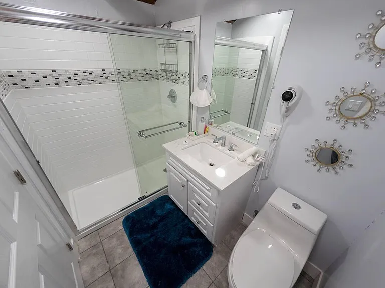 10801 Hartsook St #B — Photo 16