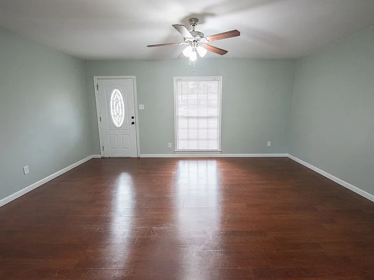 4361 Montclair Cir E — Photo 19
