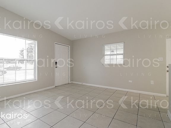 4th image of 1309 Santa Anita St