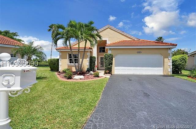 1st image of 215 Somerset Way