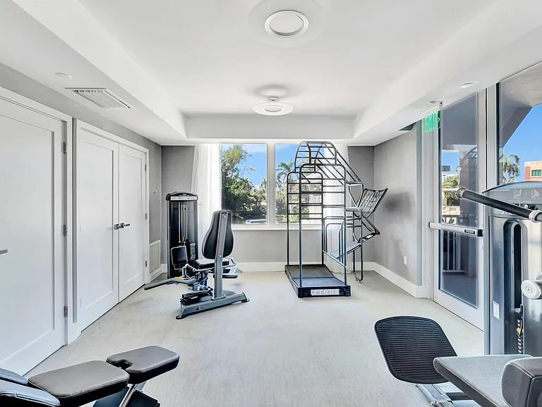 300 SE 5th Ave #6160 — Photo 84