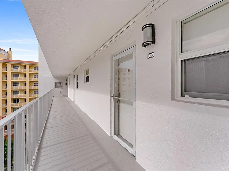1391 S Ocean Blvd #906 — Photo 3