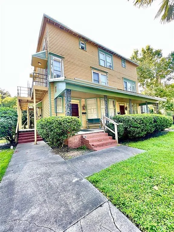 1 bed, 1.0 bath, 650 sqft, $895 — Photo 1