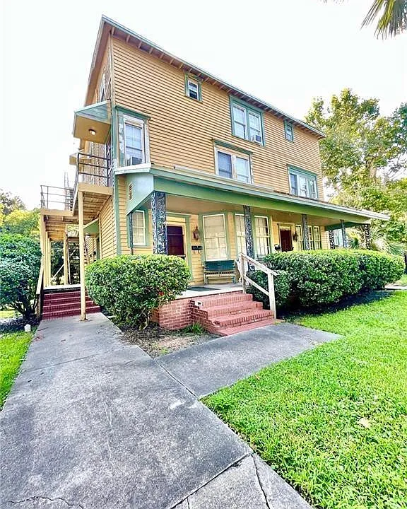 1110 Ellis St