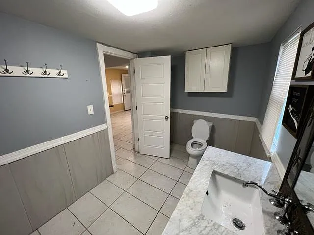 204 Seneca St — Photo 2