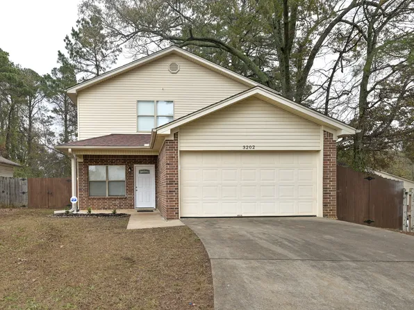 3202 Fawn Dr, Benton, AR 72019