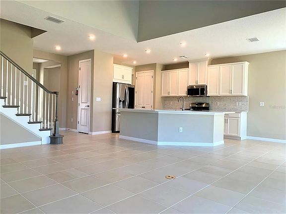 4th image of 15397 Isla Palma Ln