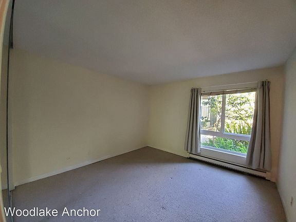 3rd image of 820 N Delaware St APT 208