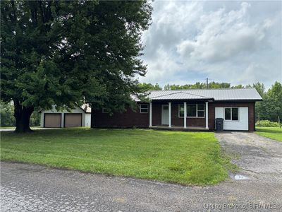 2318 N Lakeview Drive, Austin, IN, 47102