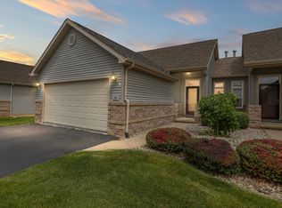 592 Ridge Ln, Tecumseh, MI 49286
