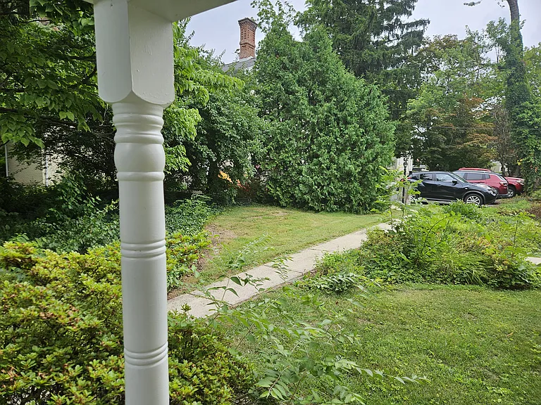 140 E Market St #140 — Photo 2
